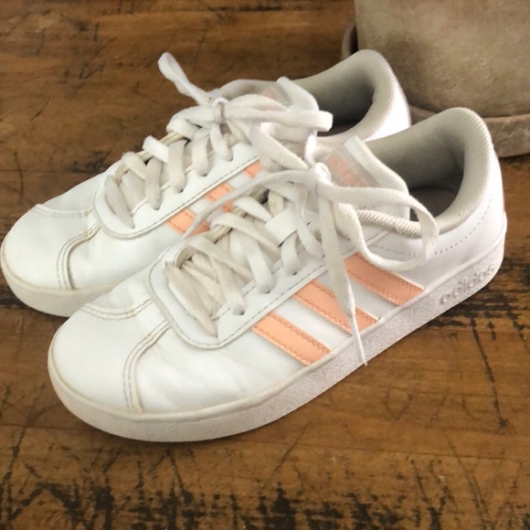 girls addidas tennis shoes